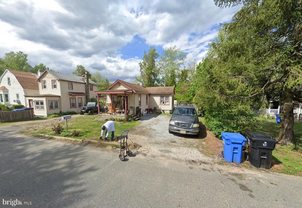 75 HICKORY AVE, Mantua, NJ 08051