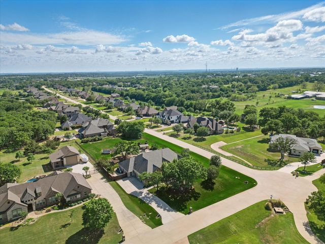 130 Hawk Crest Lane, Double Oak, TX 75077