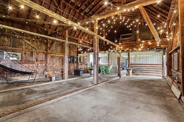 29561 E Red Arrow Highway, Paw Paw, MI 49079