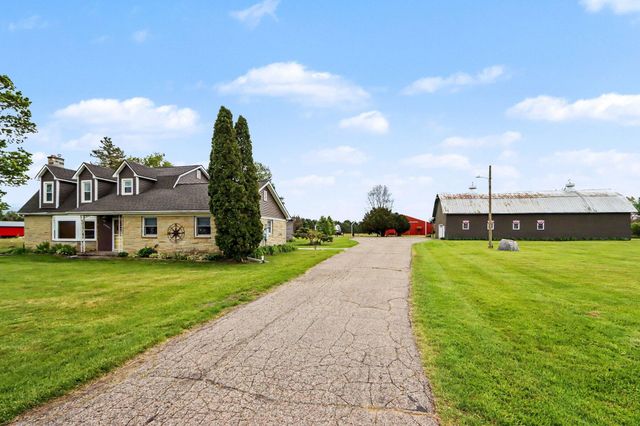 29561 E Red Arrow Highway, Paw Paw, MI 49079