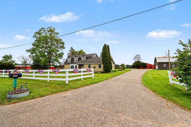 29561 E Red Arrow Highway, Paw Paw, MI 49079
