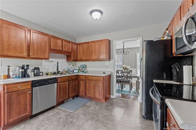 199 Fallingleaf Drive, Raeford, NC 28376