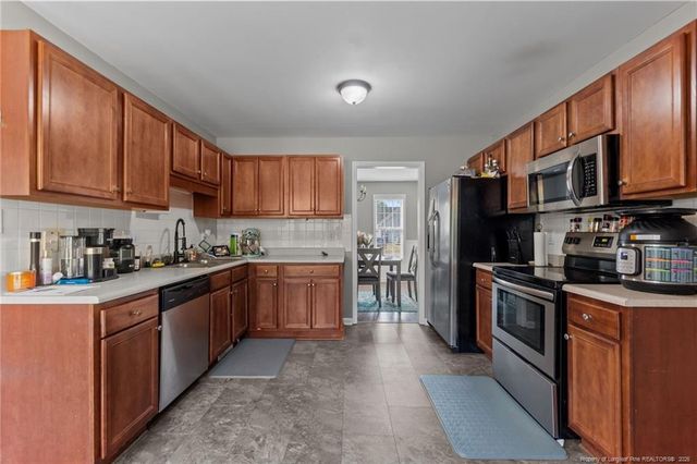 199 Fallingleaf Drive, Raeford, NC 28376