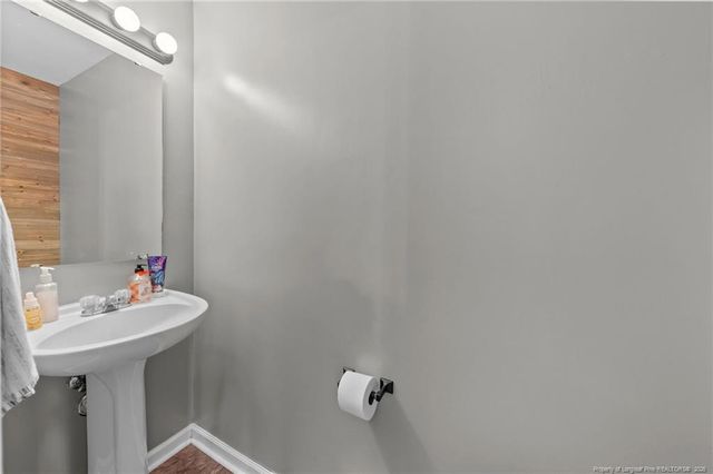 199 Fallingleaf Drive, Raeford, NC 28376