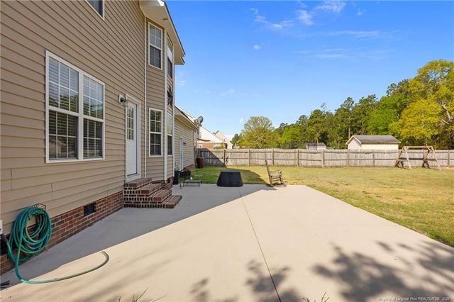 199 Fallingleaf Drive, Raeford, NC 28376