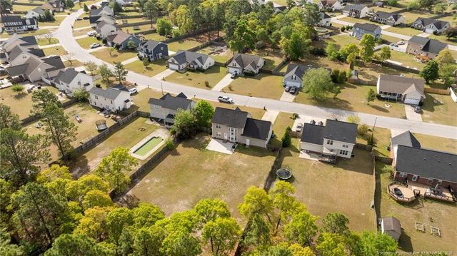 199 Fallingleaf Drive, Raeford, NC 28376
