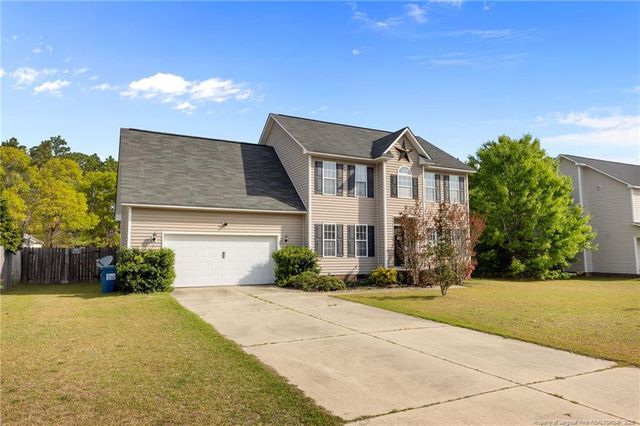199 Fallingleaf Drive, Raeford, NC 28376