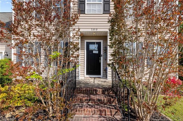 199 Fallingleaf Drive, Raeford, NC 28376