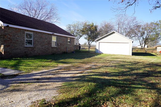 7498 State Highway 175, Montague, TX 76251