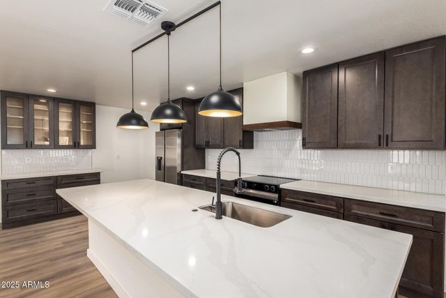 620 W HOWE Street, Tempe, AZ 85281