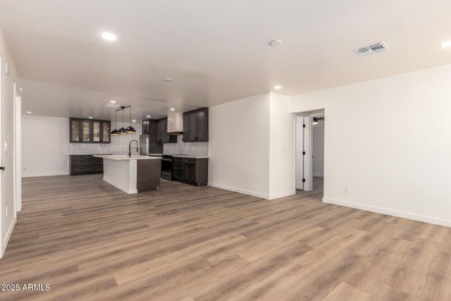 620 W HOWE Street, Tempe, AZ 85281