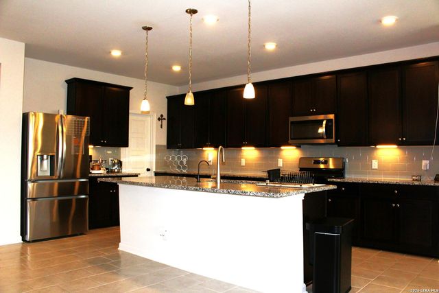 5126 Garden Field, Schertz, TX 78124