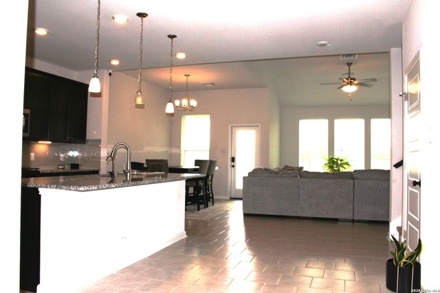 5126 Garden Field, Schertz, TX 78124