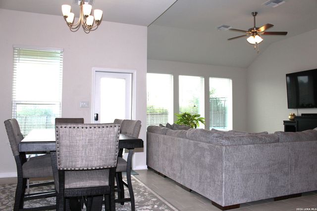 5126 Garden Field, Schertz, TX 78124