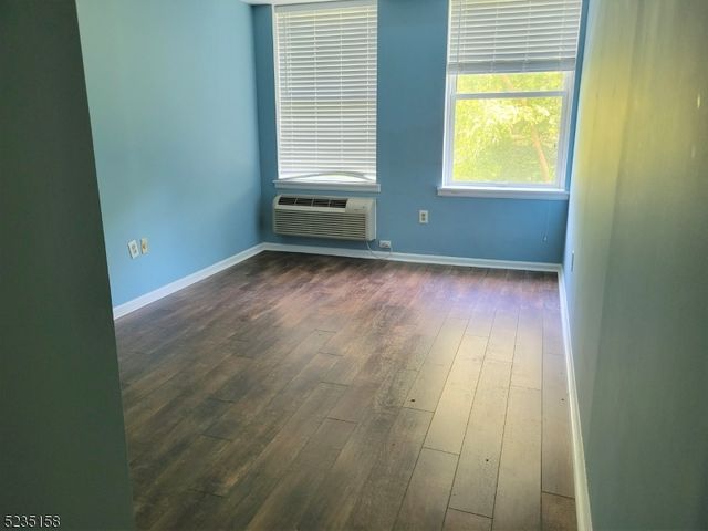 300 Main St 113, Little Falls Twp., NJ 07424
