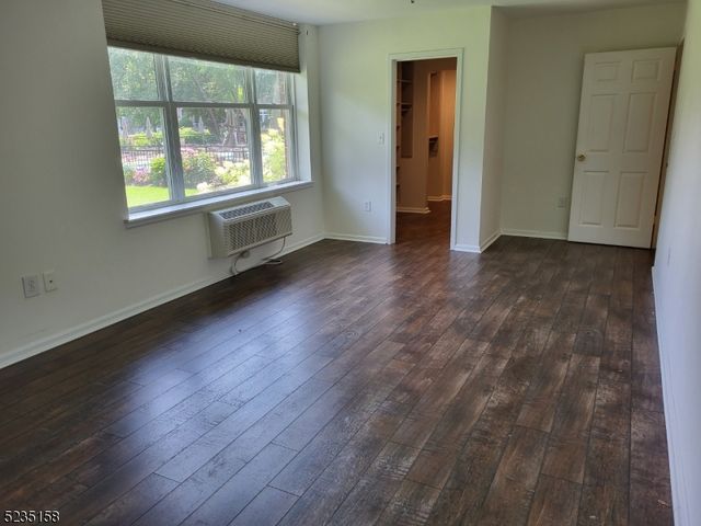 300 Main St 113, Little Falls Twp., NJ 07424