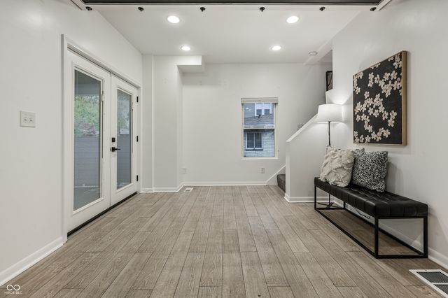 5115 E 9th Street, Indianapolis, IN 46219