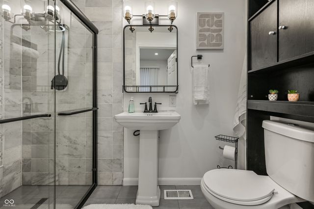 5115 E 9th Street, Indianapolis, IN 46219