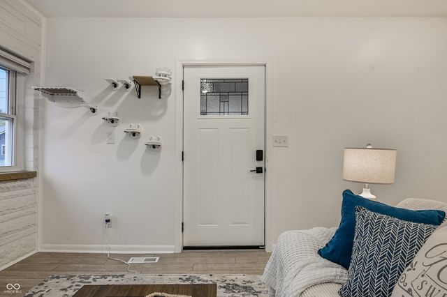 5115 E 9th Street, Indianapolis, IN 46219