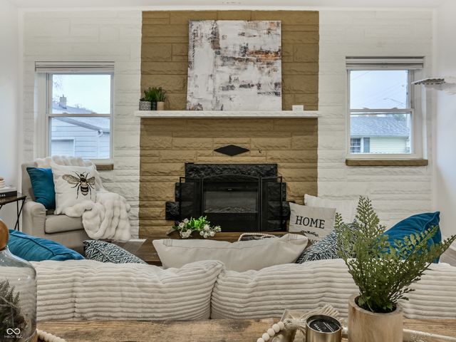 5115 E 9th Street, Indianapolis, IN 46219