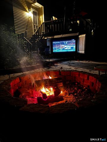 4 Alexandra Drive, New Fairfield, CT 06812