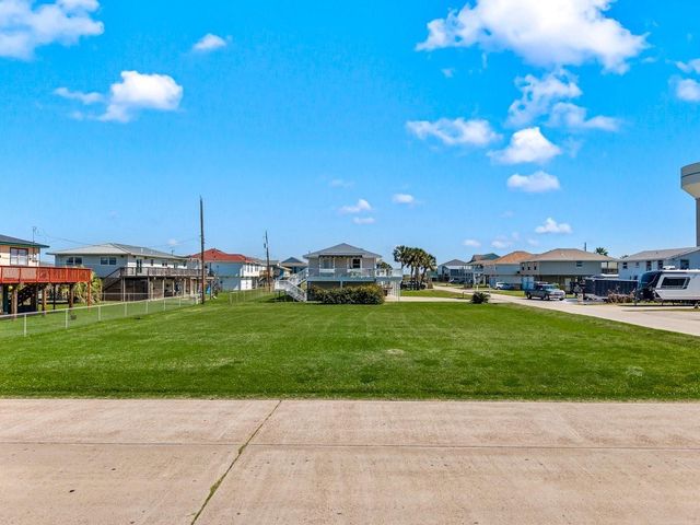 16534 John Davis, Jamaica Beach, TX 77554