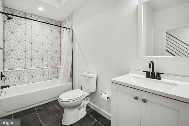 3217 CHATHAM ST, Philadelphia, PA 19134