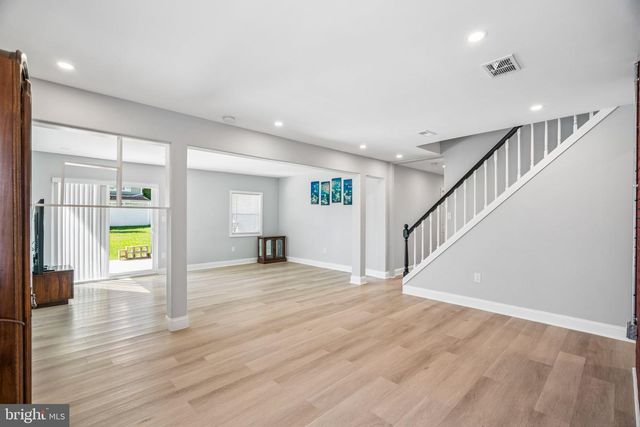 9314 ACADEMY RD, Philadelphia, PA 19114