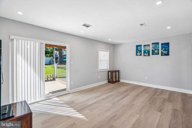 9314 ACADEMY RD, Philadelphia, PA 19114