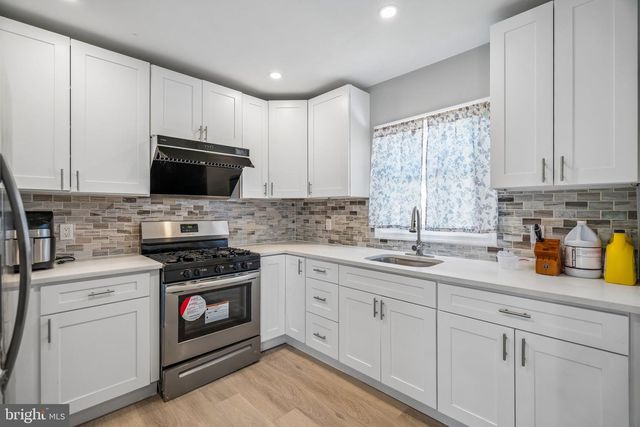 9314 ACADEMY RD, Philadelphia, PA 19114
