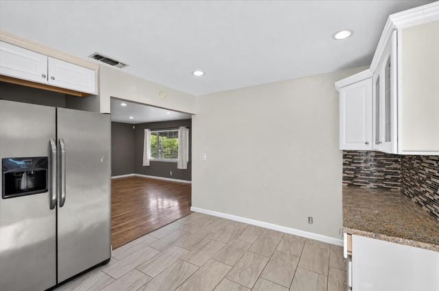 7704 Laurie Way, Sacramento, CA 95832