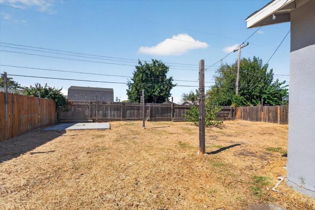 7704 Laurie Way, Sacramento, CA 95832