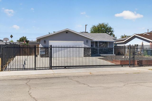 7704 Laurie Way, Sacramento, CA 95832