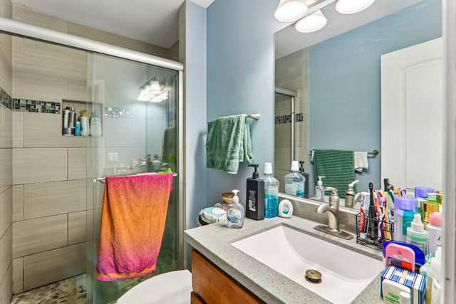 3468 Charleston Road, Waukegan, IL 60087