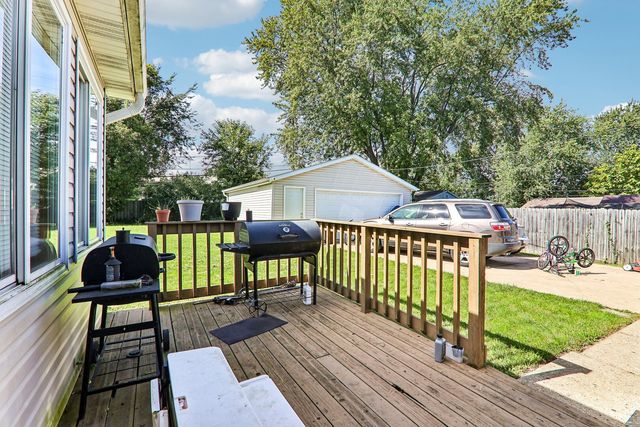 3468 Charleston Road, Waukegan, IL 60087