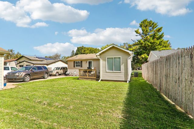 3468 Charleston Road, Waukegan, IL 60087
