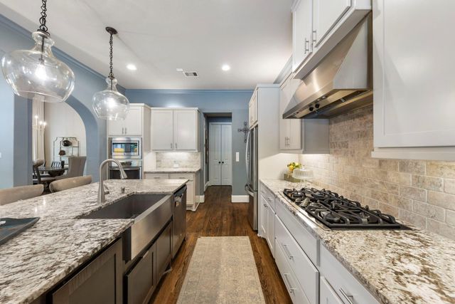 147 Pacific Grove Drive, Montgomery, TX 77316