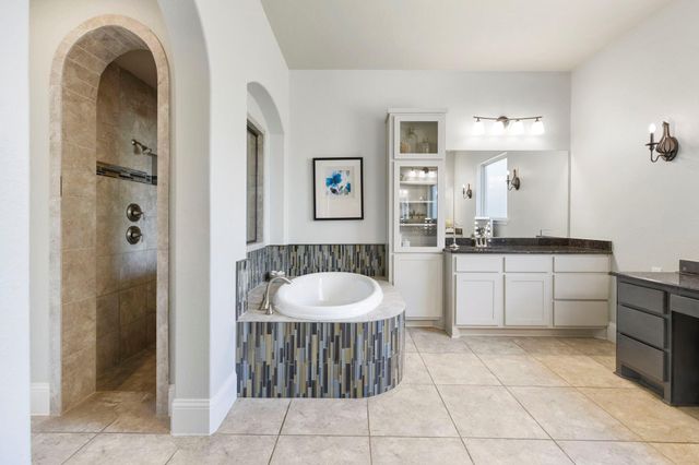 147 Pacific Grove Drive, Montgomery, TX 77316