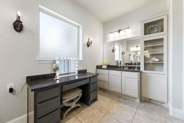 147 Pacific Grove Drive, Montgomery, TX 77316