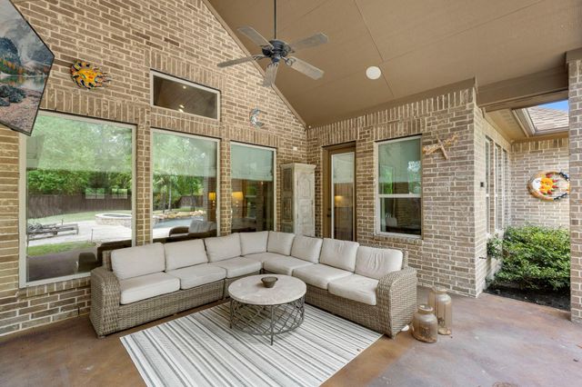 147 Pacific Grove Drive, Montgomery, TX 77316