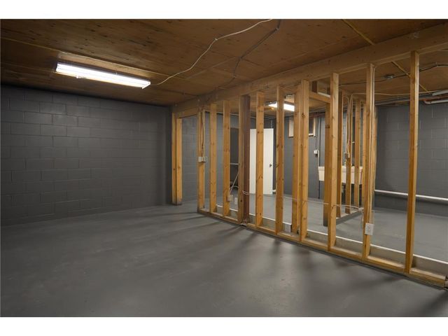 19115 Homestead Circle, Eden Prairie, MN 55346