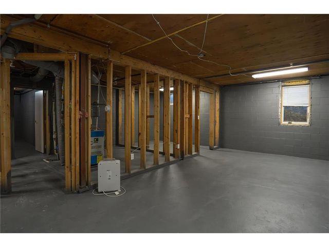 19115 Homestead Circle, Eden Prairie, MN 55346