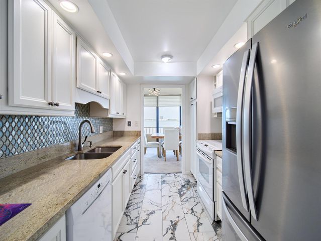 5550 N Ocean Drive 9D, Singer Island, FL 33404