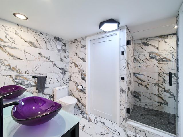 5550 N Ocean Drive 9D, Singer Island, FL 33404