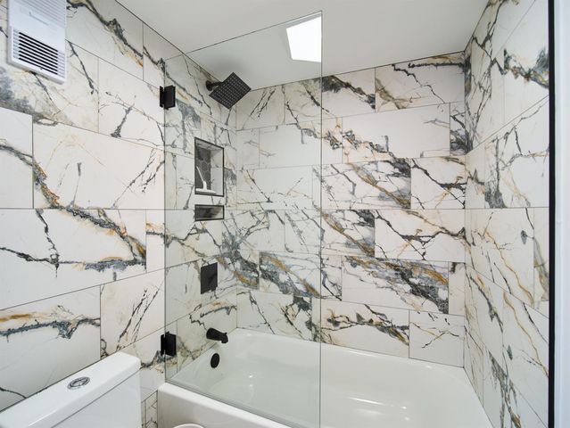 5550 N Ocean Drive 9D, Singer Island, FL 33404
