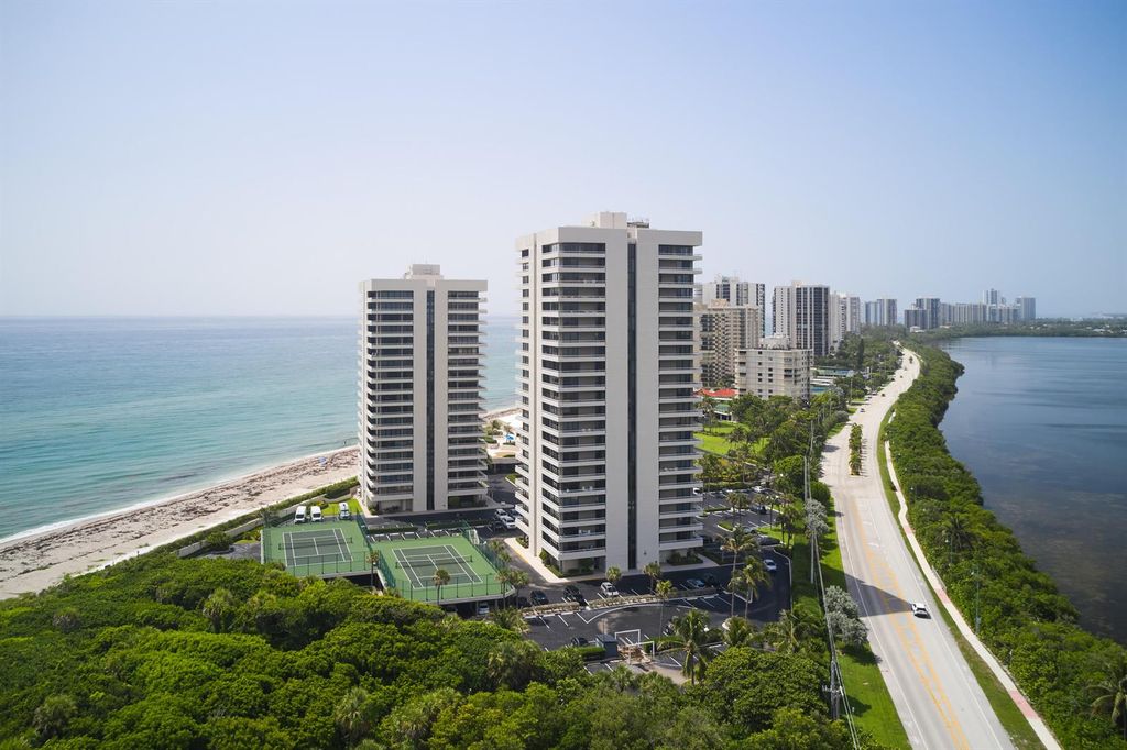 5550 N Ocean Drive 9D, Singer Island, FL 33404