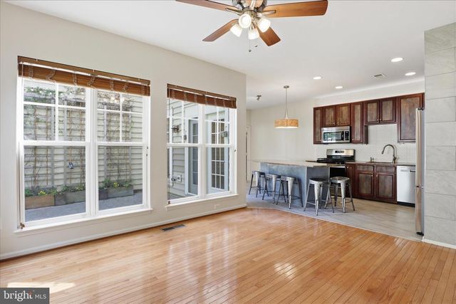 9157 STONEGARDEN DR, Lorton, VA 22079