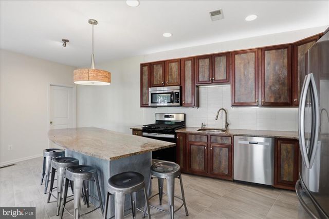 9157 STONEGARDEN DR, Lorton, VA 22079