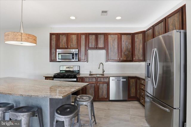 9157 STONEGARDEN DR, Lorton, VA 22079