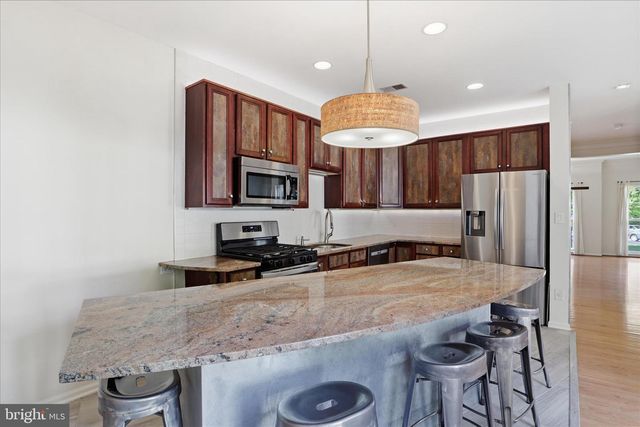 9157 STONEGARDEN DR, Lorton, VA 22079